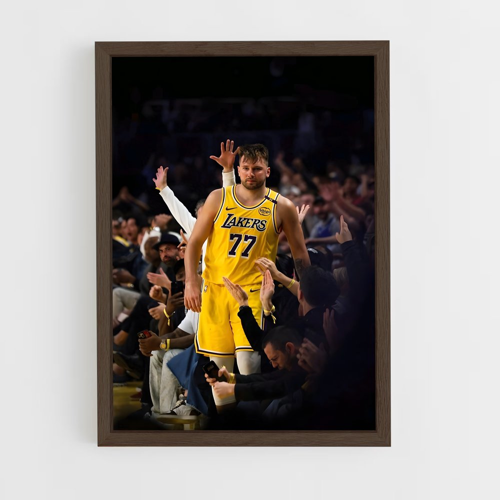 Poster Luka en Jaune – affiche Basketball (vue 5)
